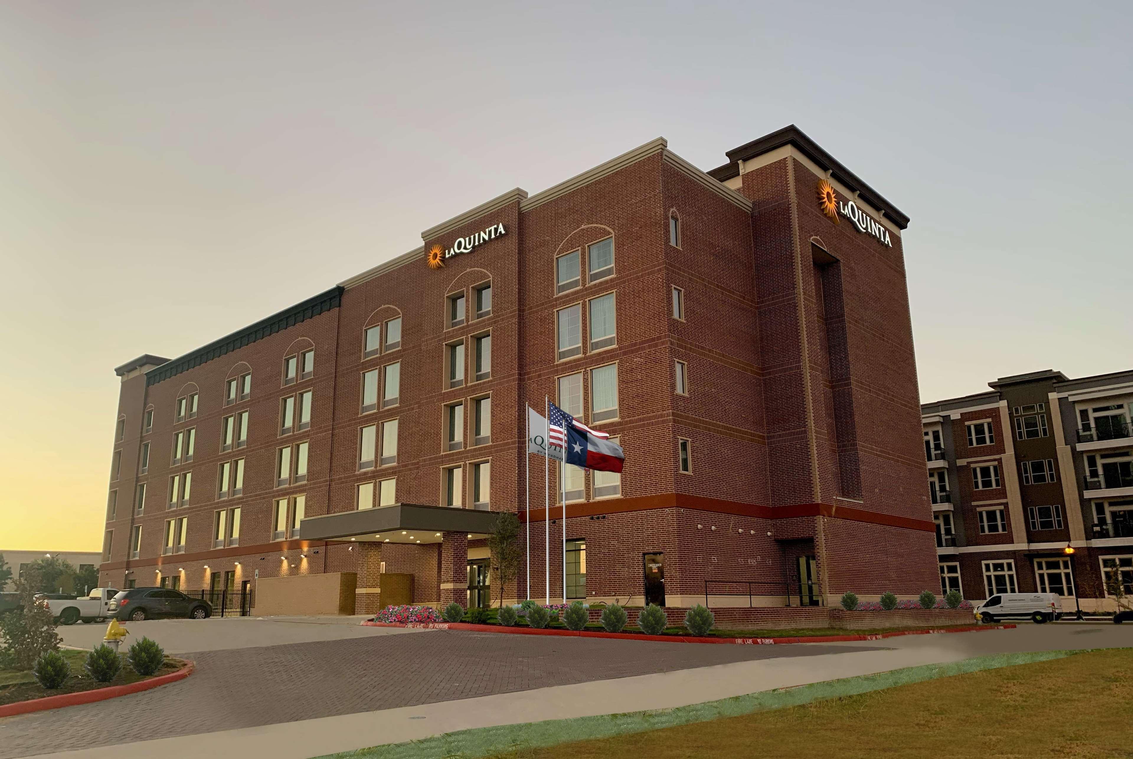 La Quinta & By Wyndham Dallas - Stadium Hotel 2*