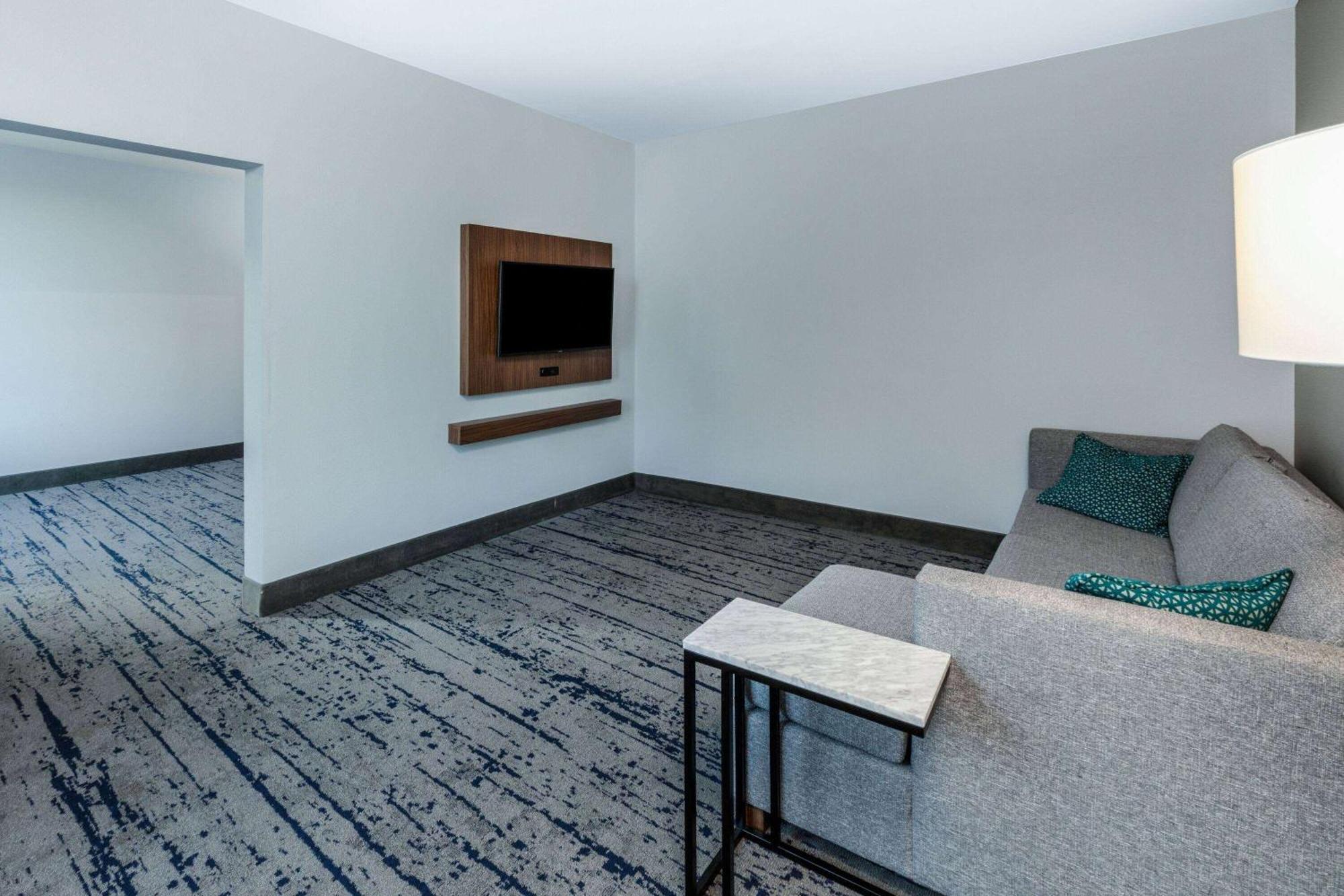 La Quinta & By Wyndham Dallas - Stadium 2*